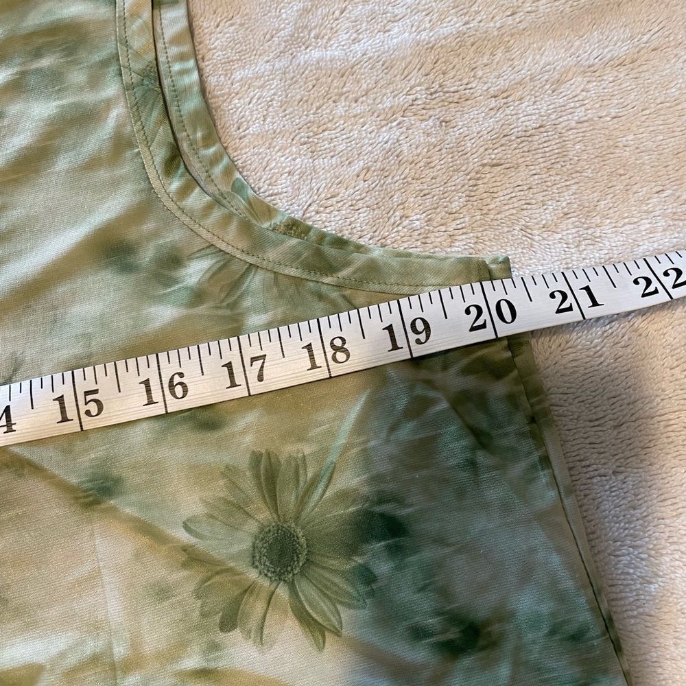 Green and Black sleeveless shell blouse - Picture 4 of 7